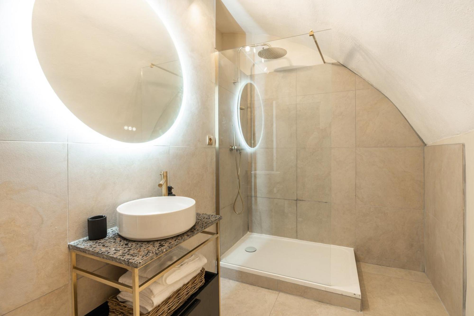 Appartement Merveilleux En Pleins Coeurs Du Marais *