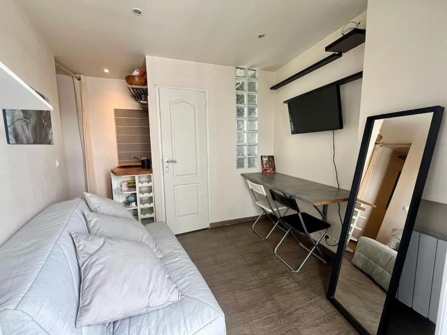 Goodguest - 18eme Bail Mobilite Apartment Paris