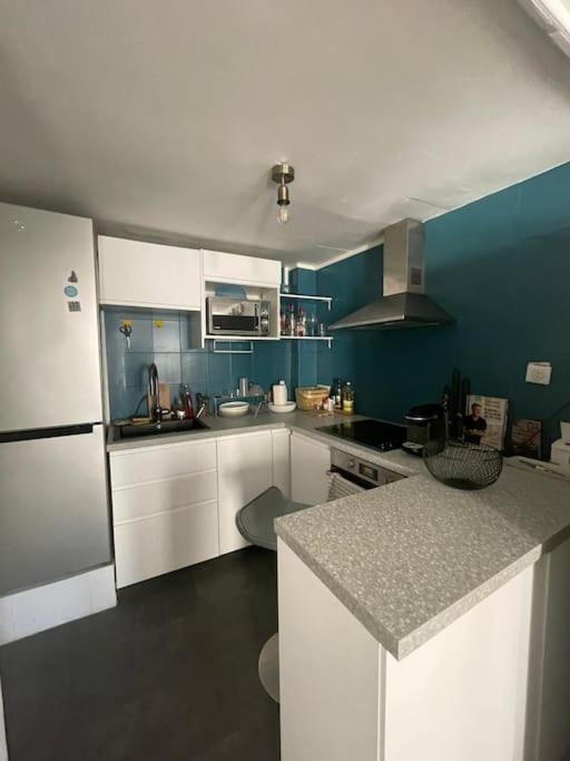 Charming 40 M2, 10th Appartement *