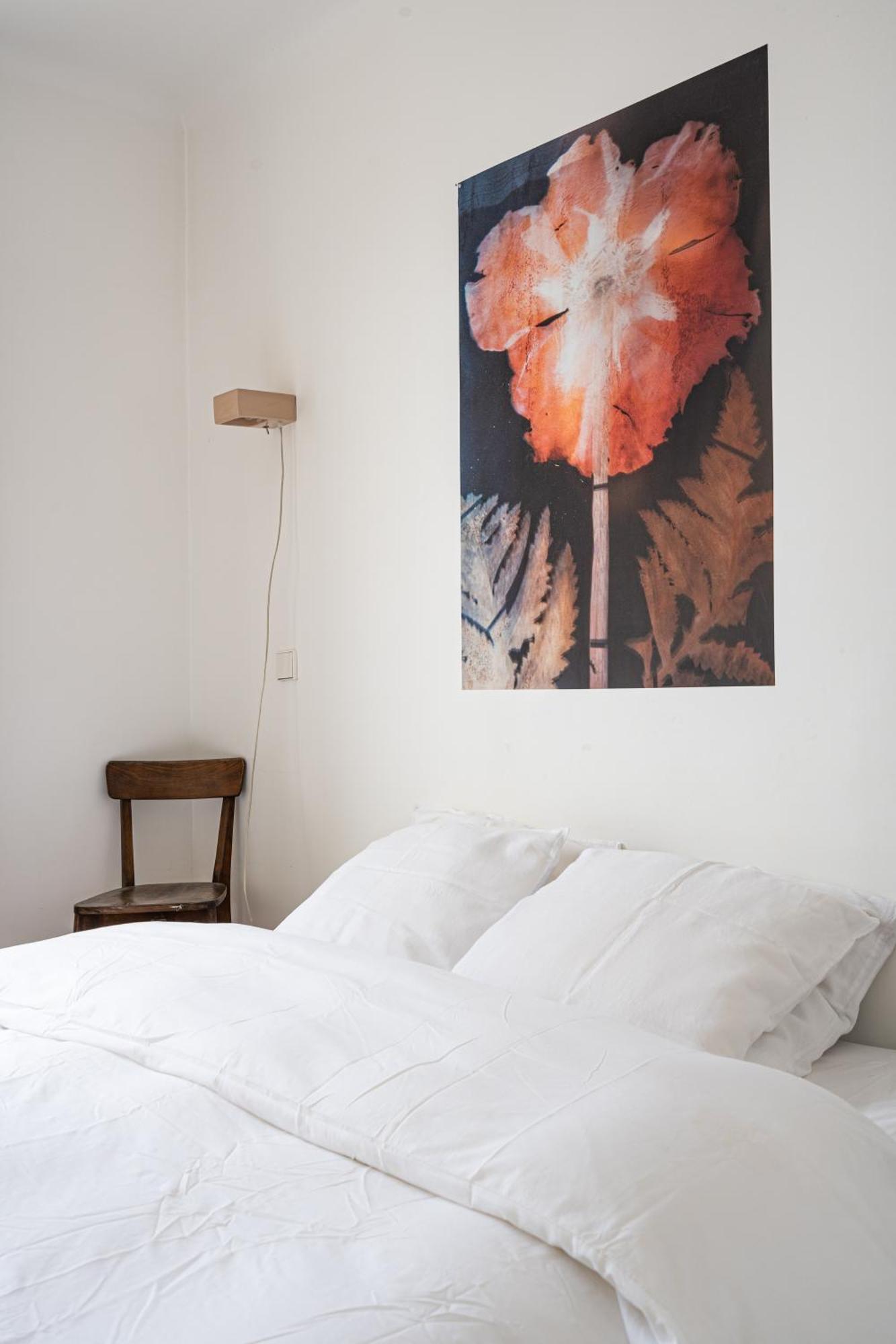 2 Bd Lovely Facing Canal St Martin Sleeps 6 * Paris