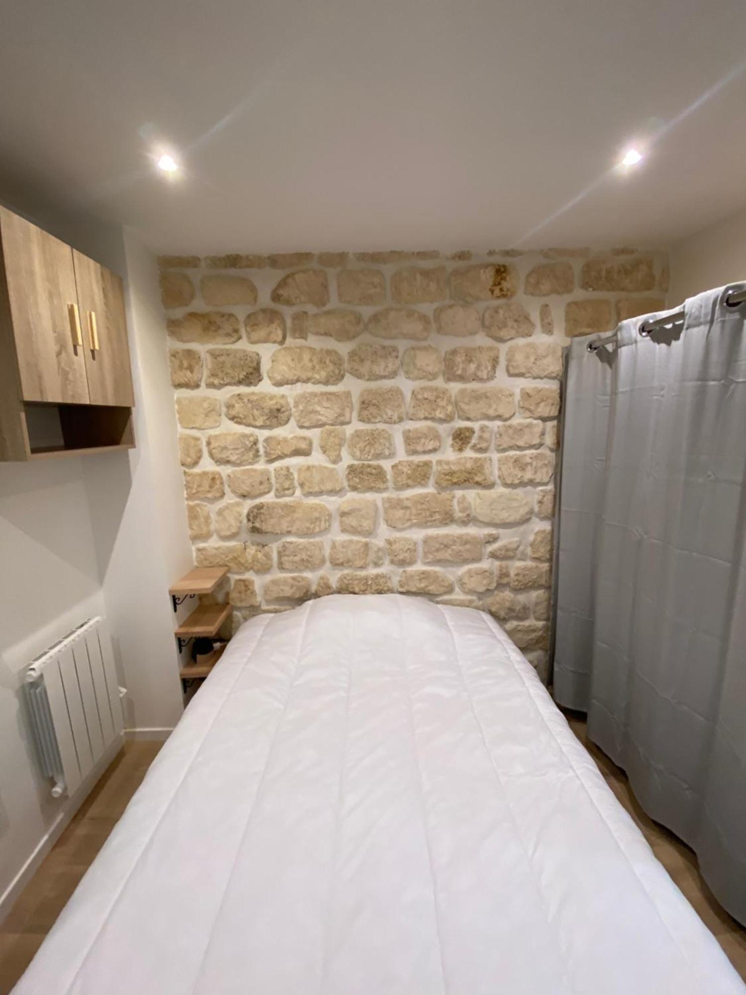 Neuf A Louer, Sacre Coeur Apartment Paris