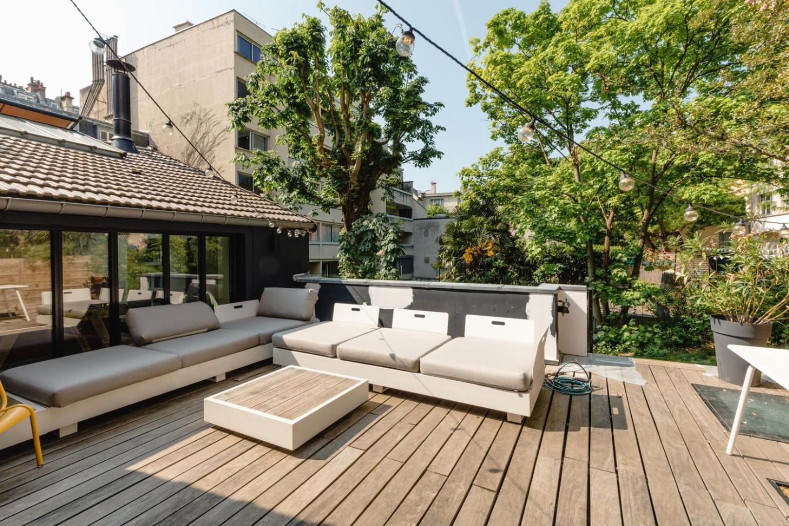 Villa Maison Ensoleillee Avec Jardin Dans Le 16 Arron. Paris