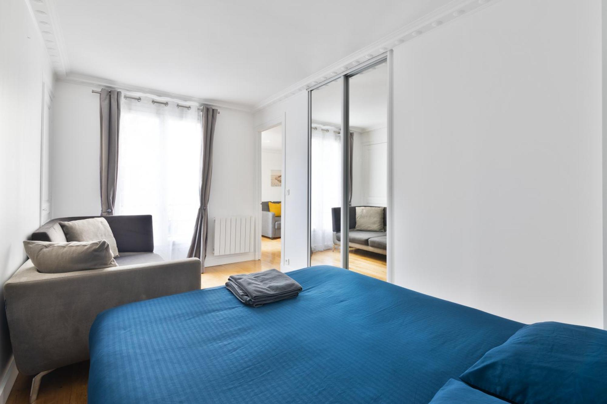 Appartement Quartier Opera 2 *