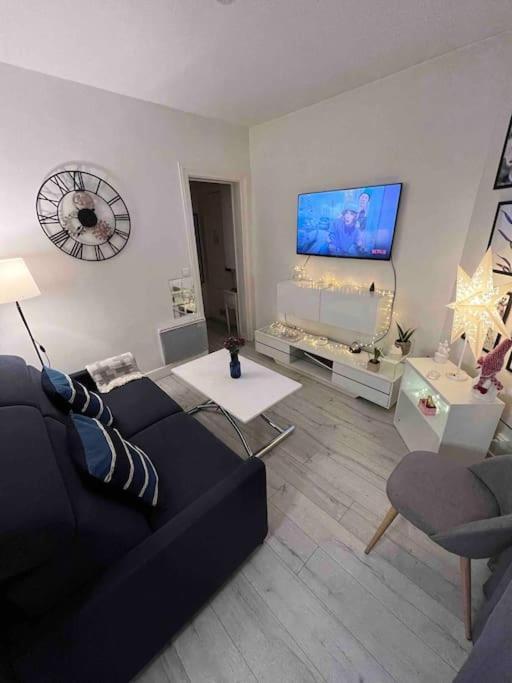 Appartement T2 Cosy Et Lumineux Au Coeur De Paris12 Paris