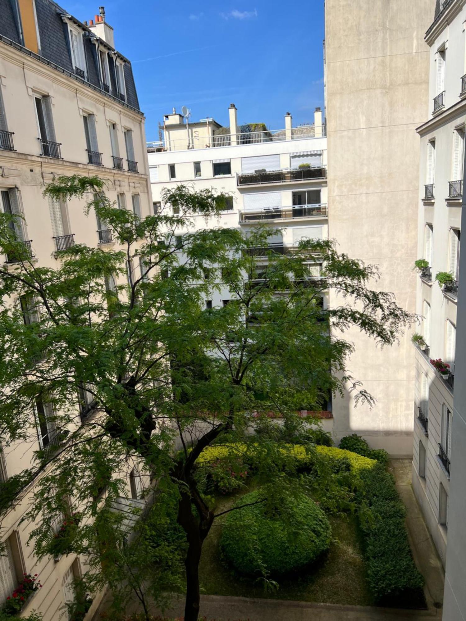 Homestay Your Parisian Hideaway - Entire