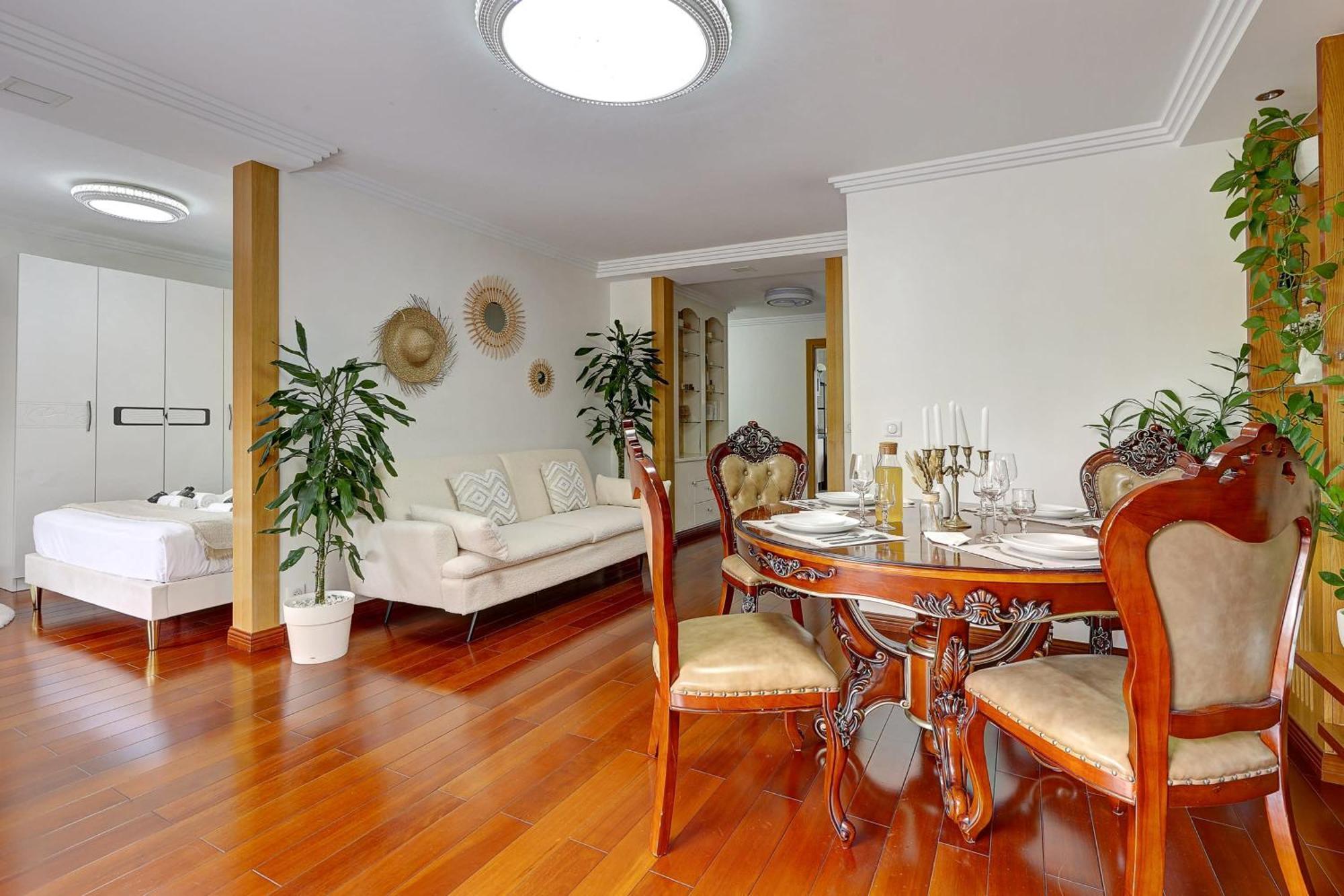 Appartement 119-typical Near Republique Paris