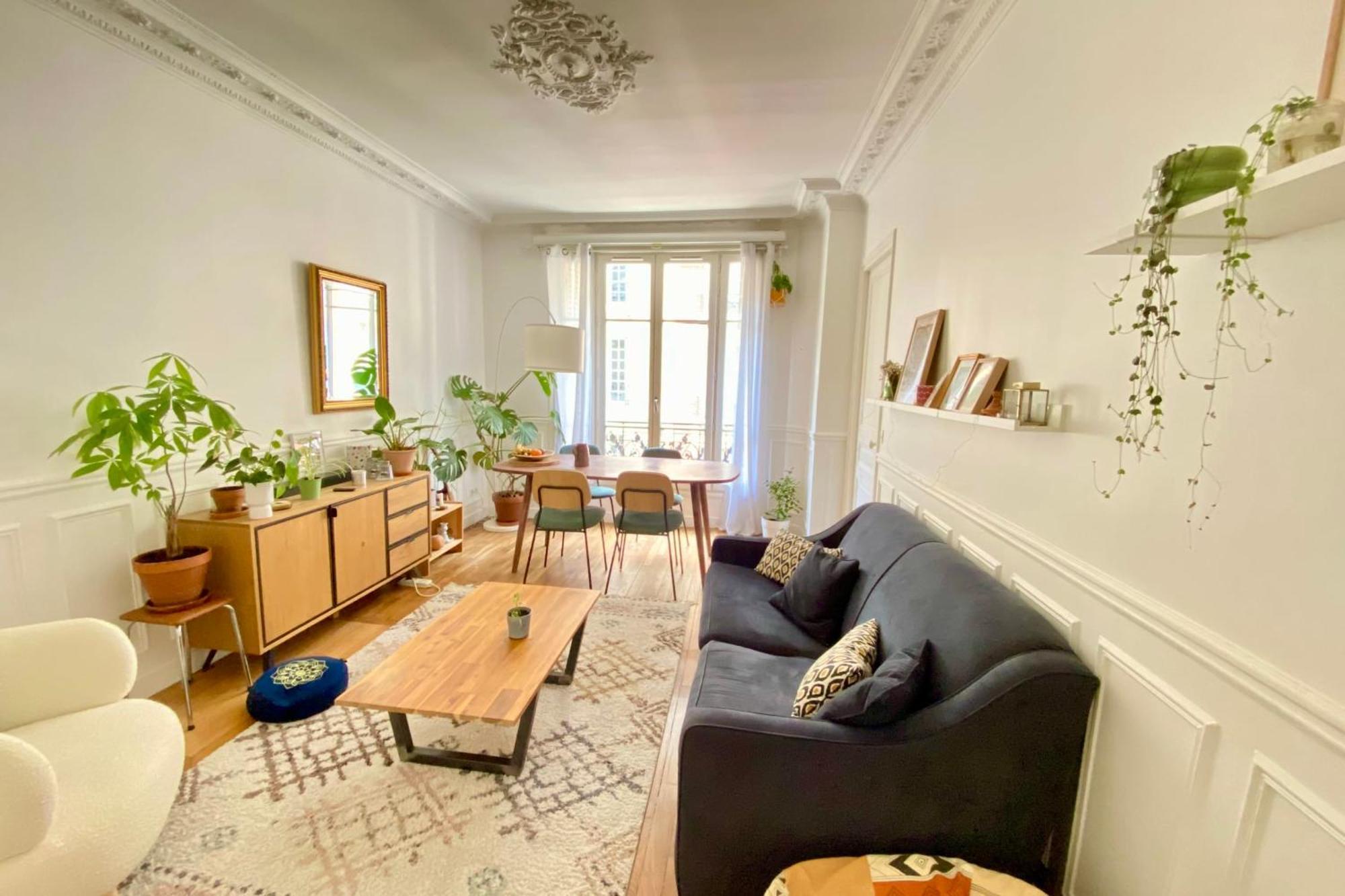 Splendid Near La Apartment *