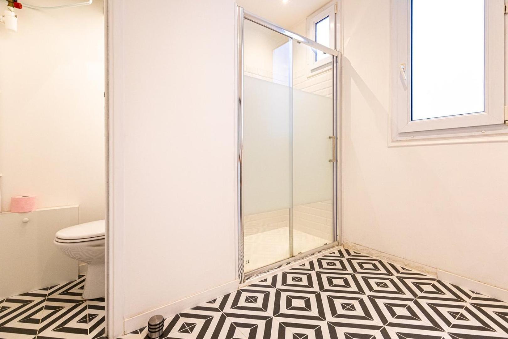Guestready - Sejour Romantique Dans Le 20e Arr.