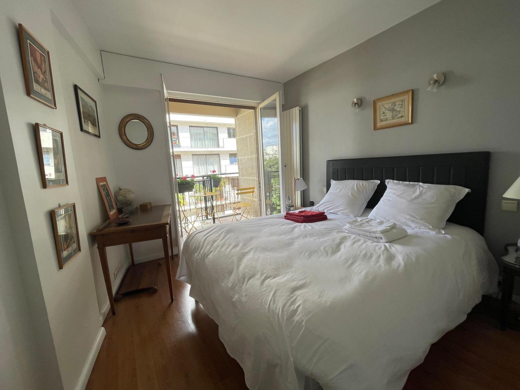 Apartment 3 Pieces Paris16 *