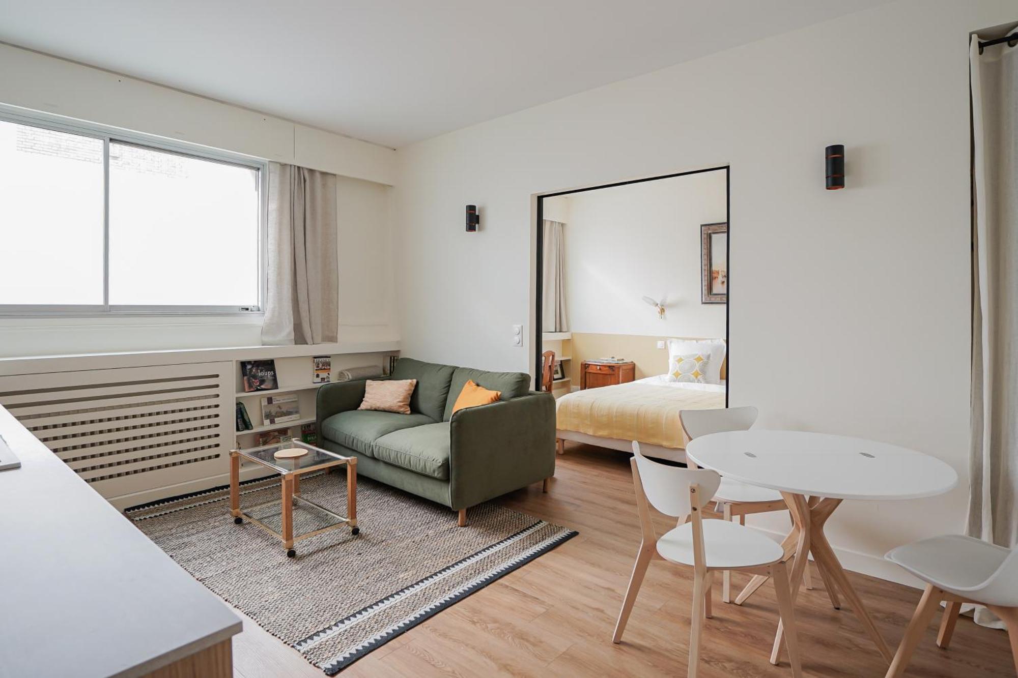 Moderne Et Chic Proche Tour Eiffel Appartement Paris