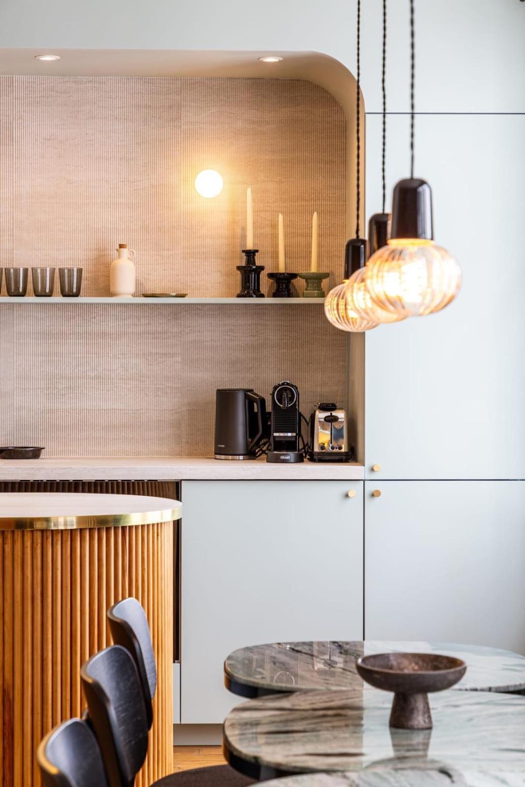 Habitat Parisien - Madeleine Galeries Lafayette Apartment