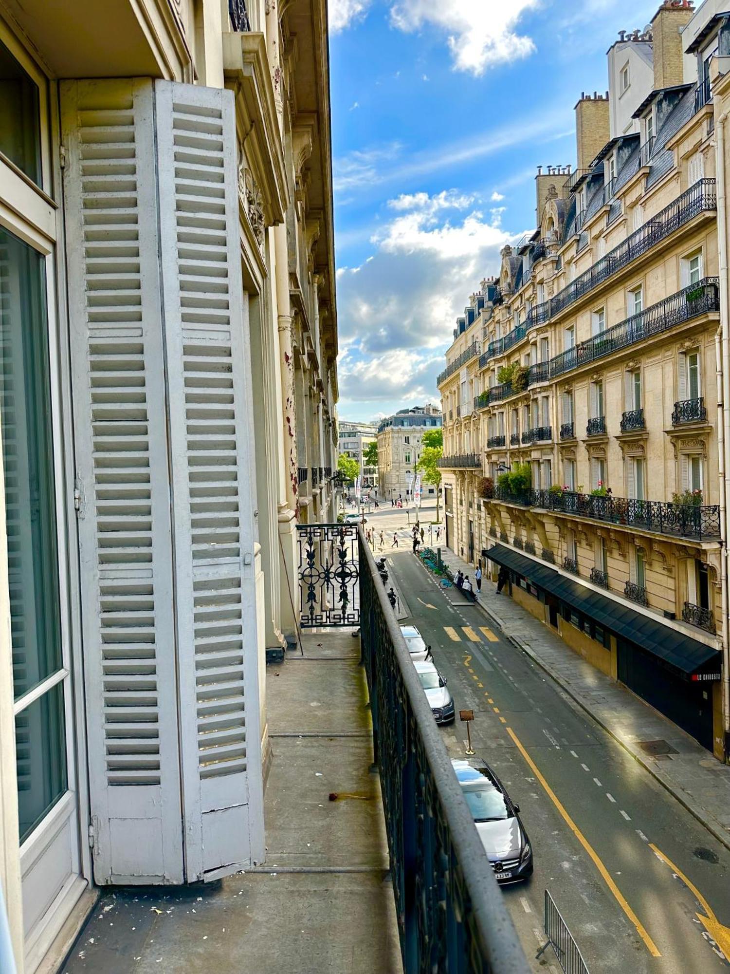 Champs Elysee Prestige Paris