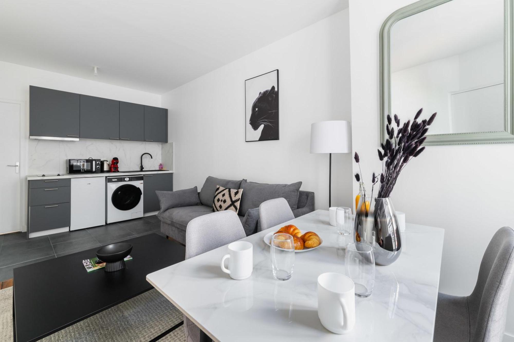 Apartment 2 Pieces Refait Neuf Metro Jaures - 19 - 4p - Flat-guest Paris