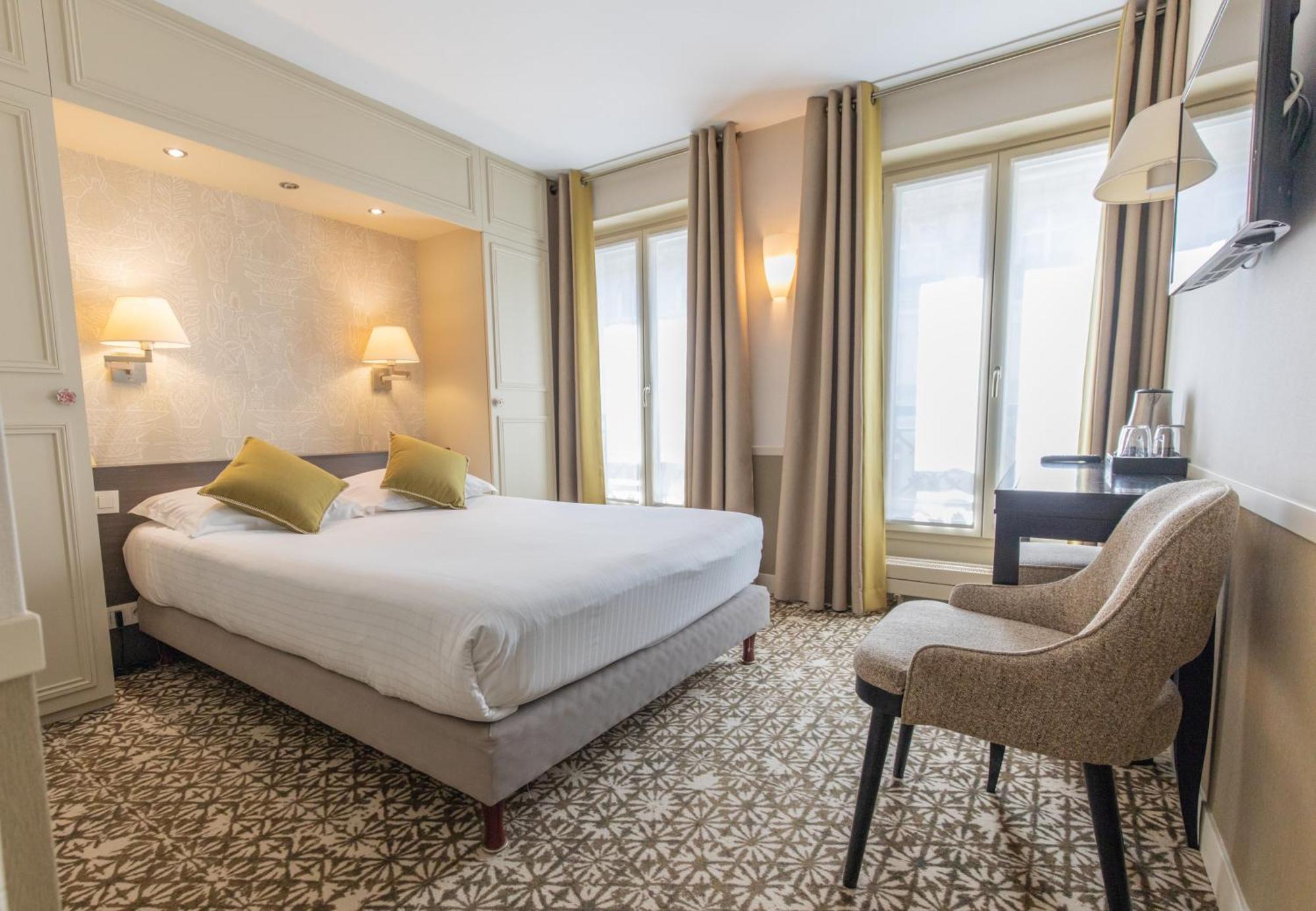 Hotel Passy Eiffel Paris