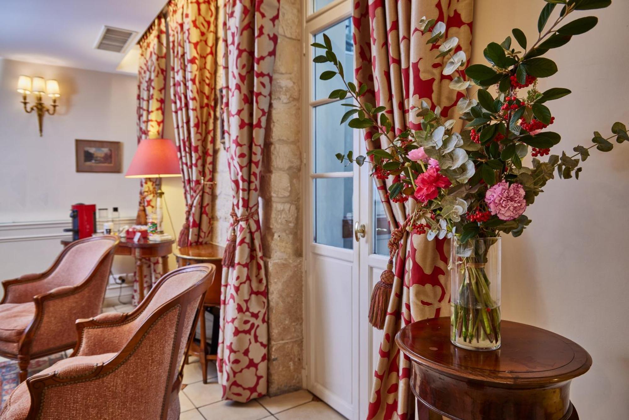 Le Relais Montmartre 4* Paris