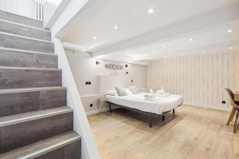 165 Denis - Superbe A Apartment *