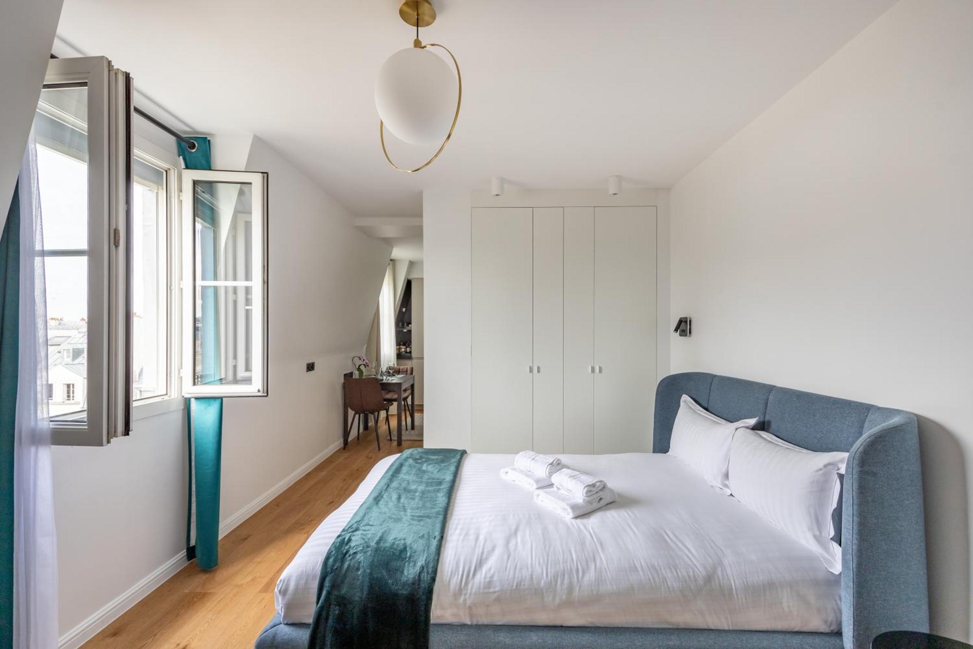 Luxurious Flat In The Center *