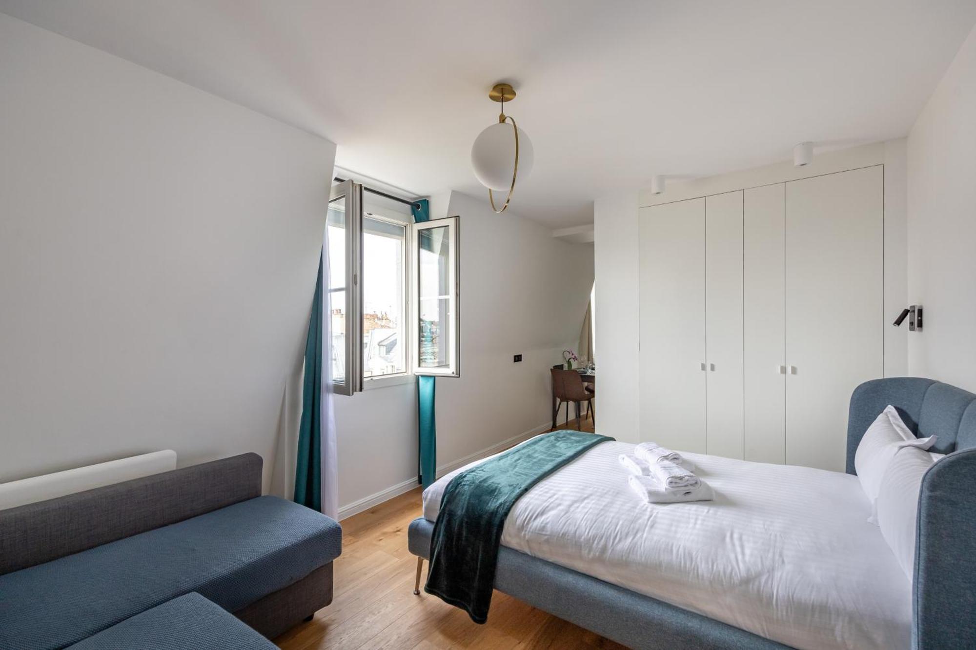 Luxurious Flat In The Center Apartment
