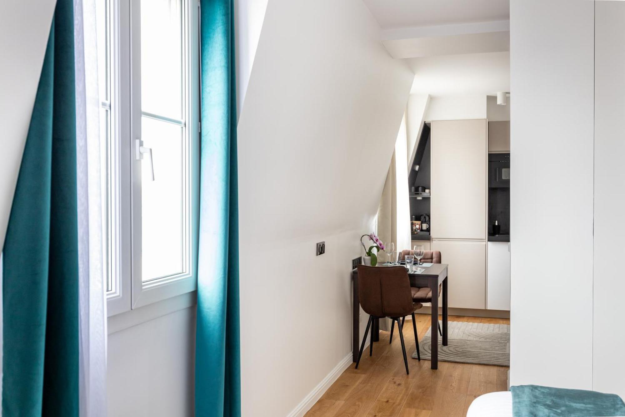 Luxurious Flat In The Center Paris