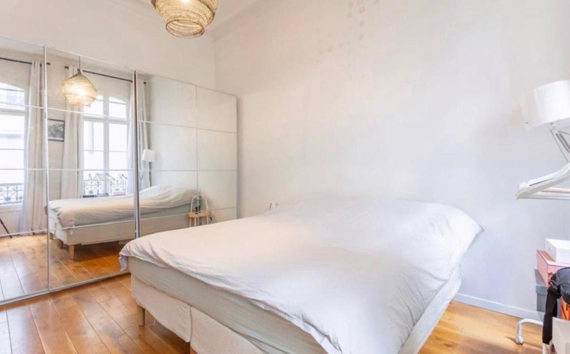 Apartment Modern, Spacious Facing The Arc De Triomphe Paris
