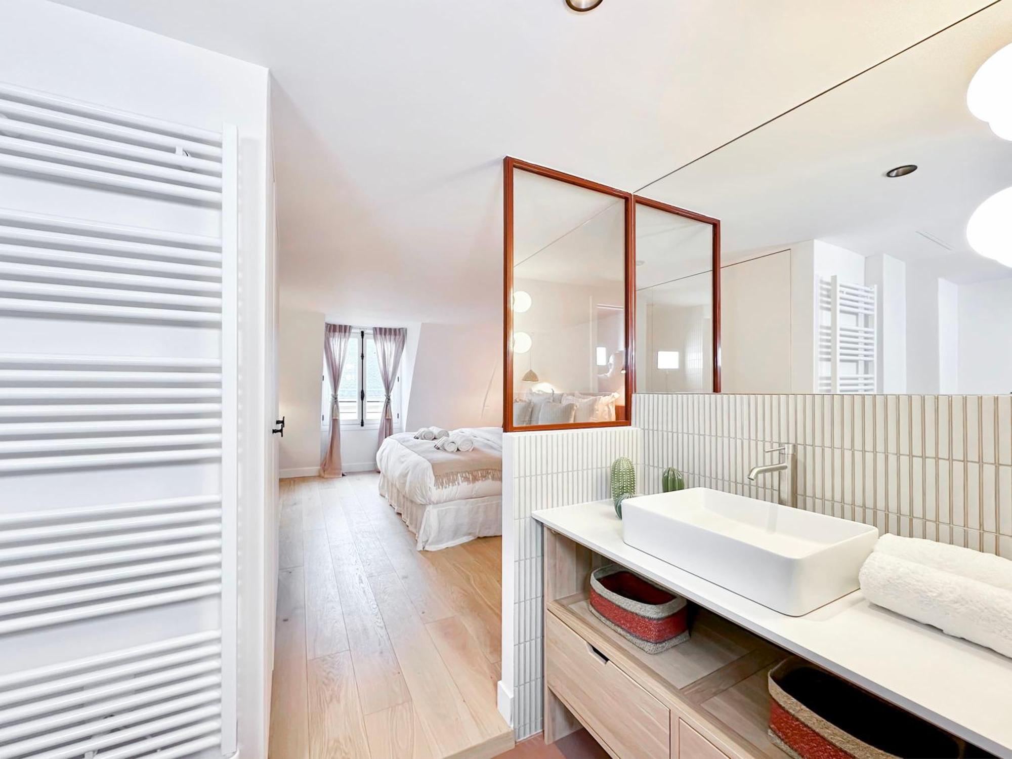 Apartment Spacious & Luxurious Paris