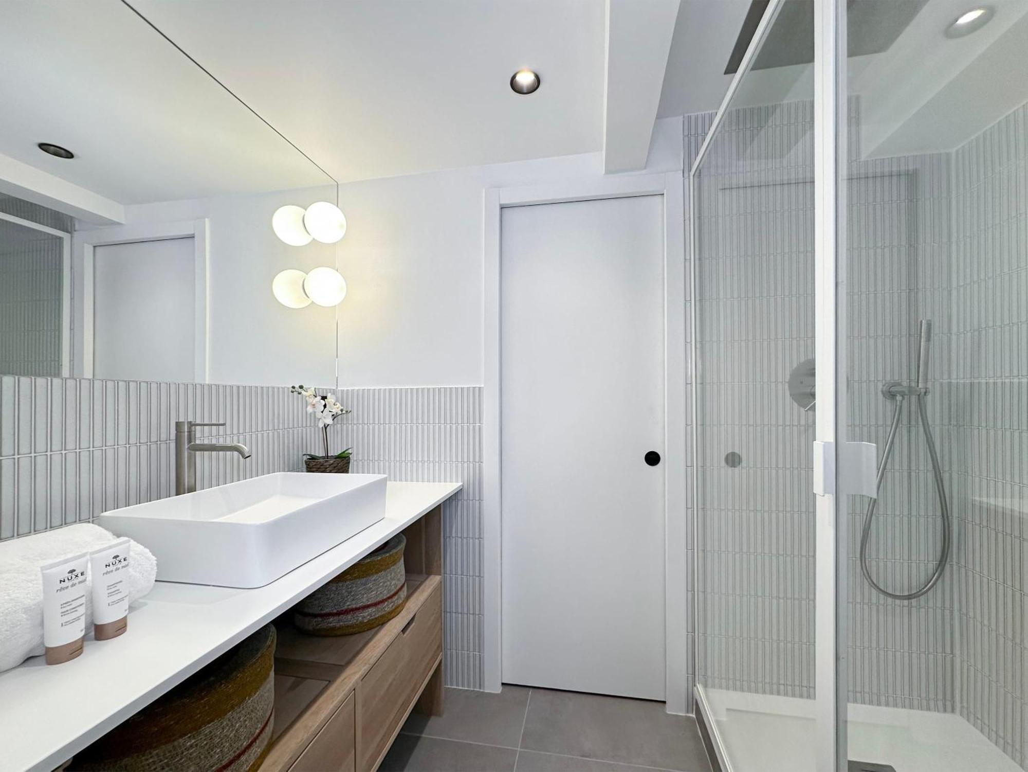 Spacious & Luxurious Apartment