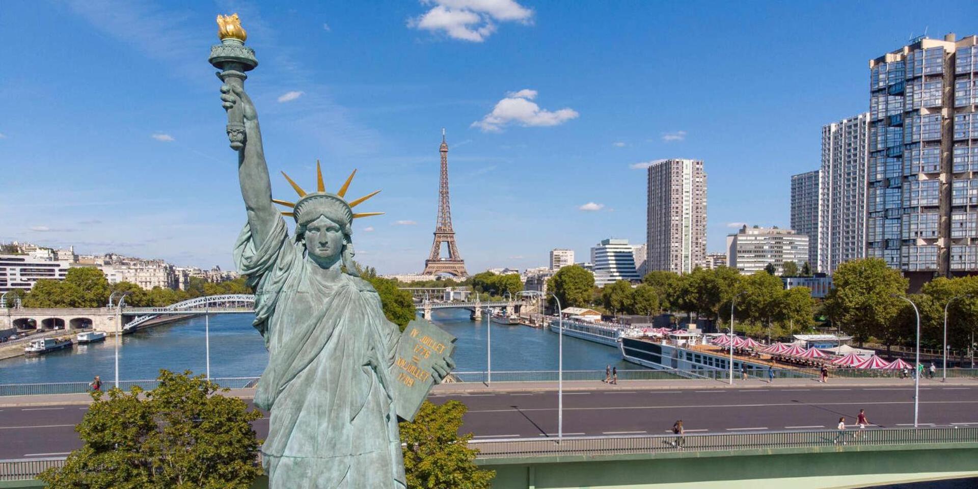 Apartment Unique Luxury Parisian Panorama High-rise By The Eiffel Tower Paris