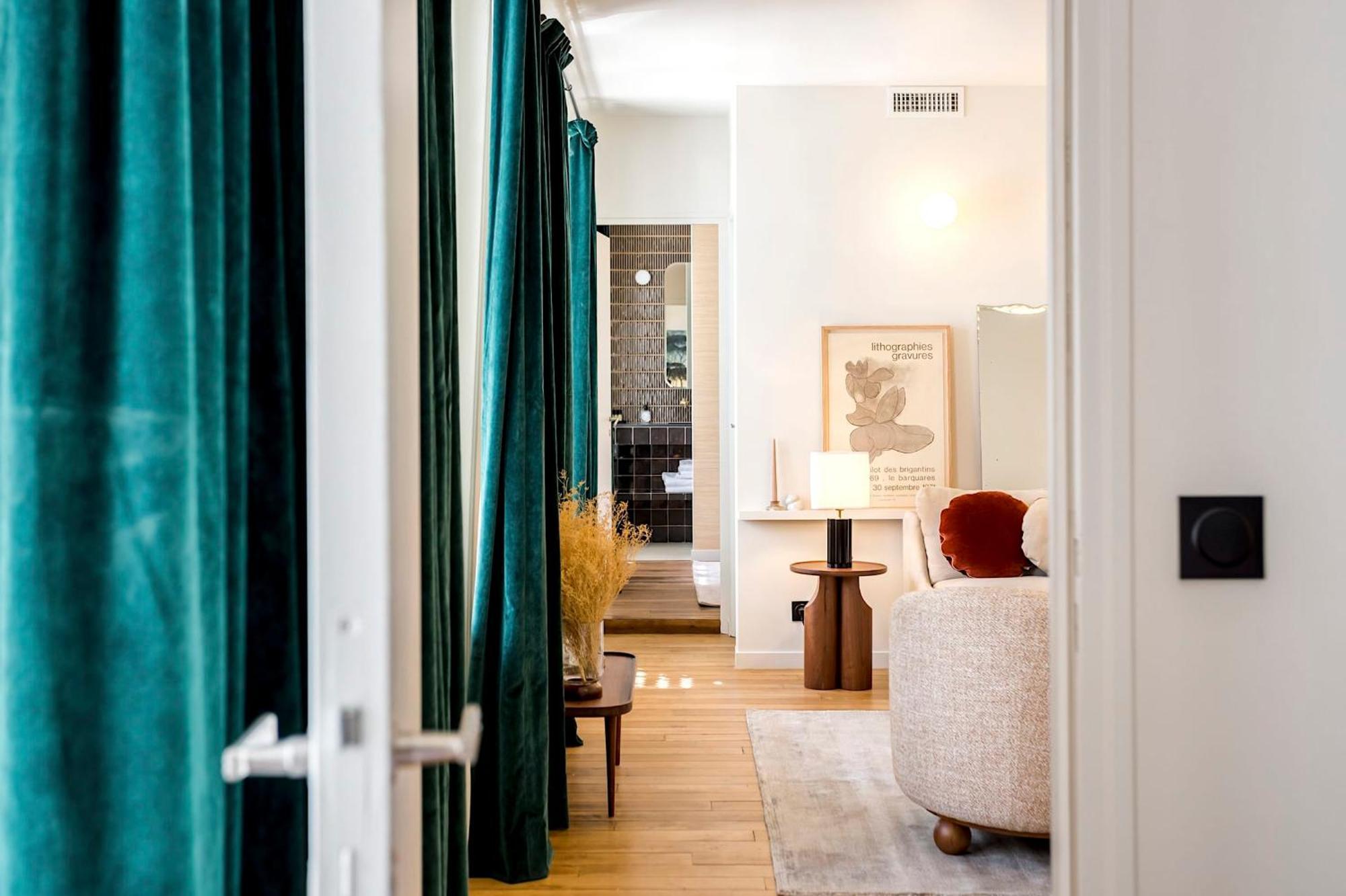 Habitat Parisien - Madeleine Galeries Lafayette Apartment