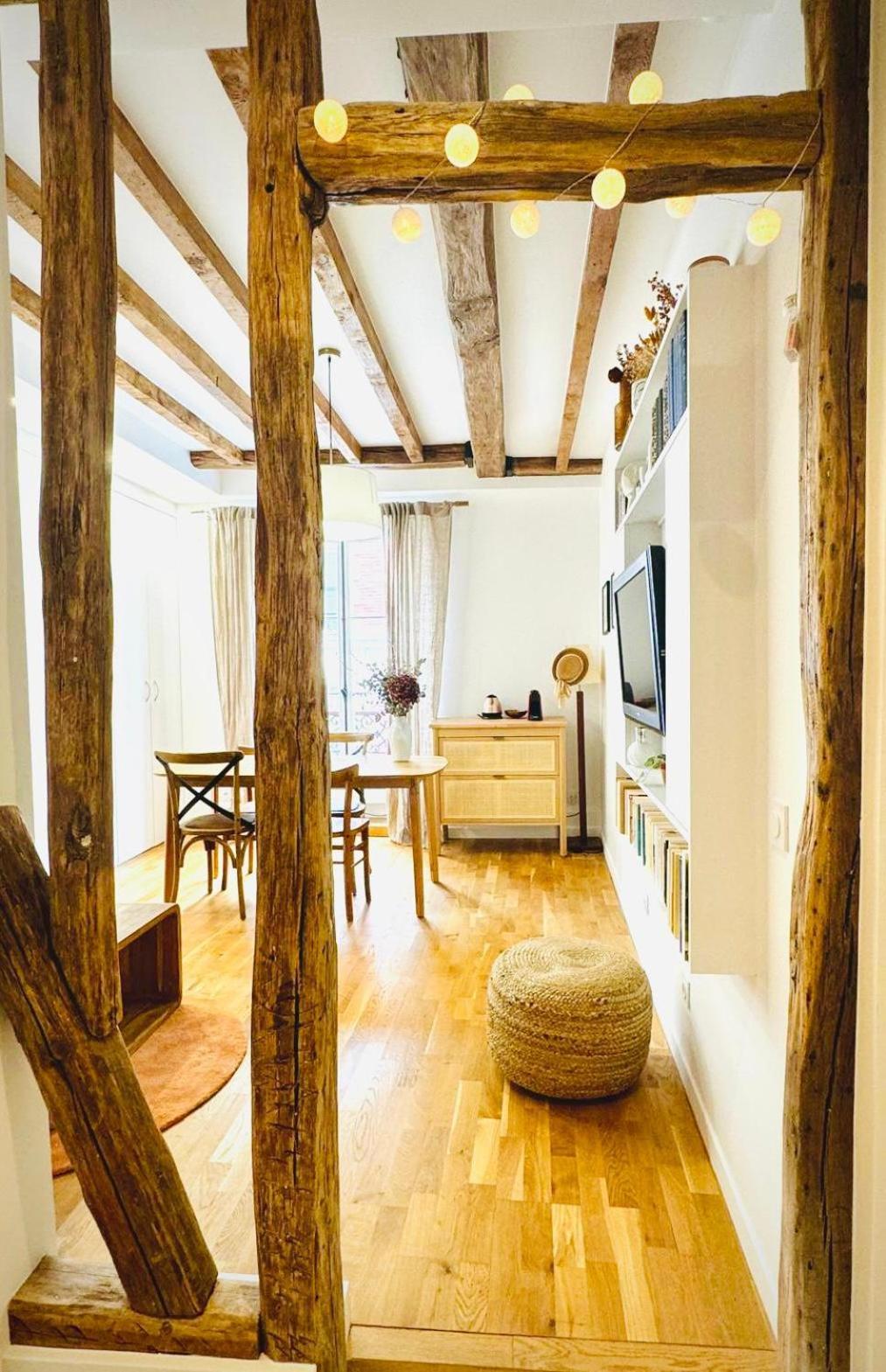 Apartment Au Coeur De Montmartre! Paris