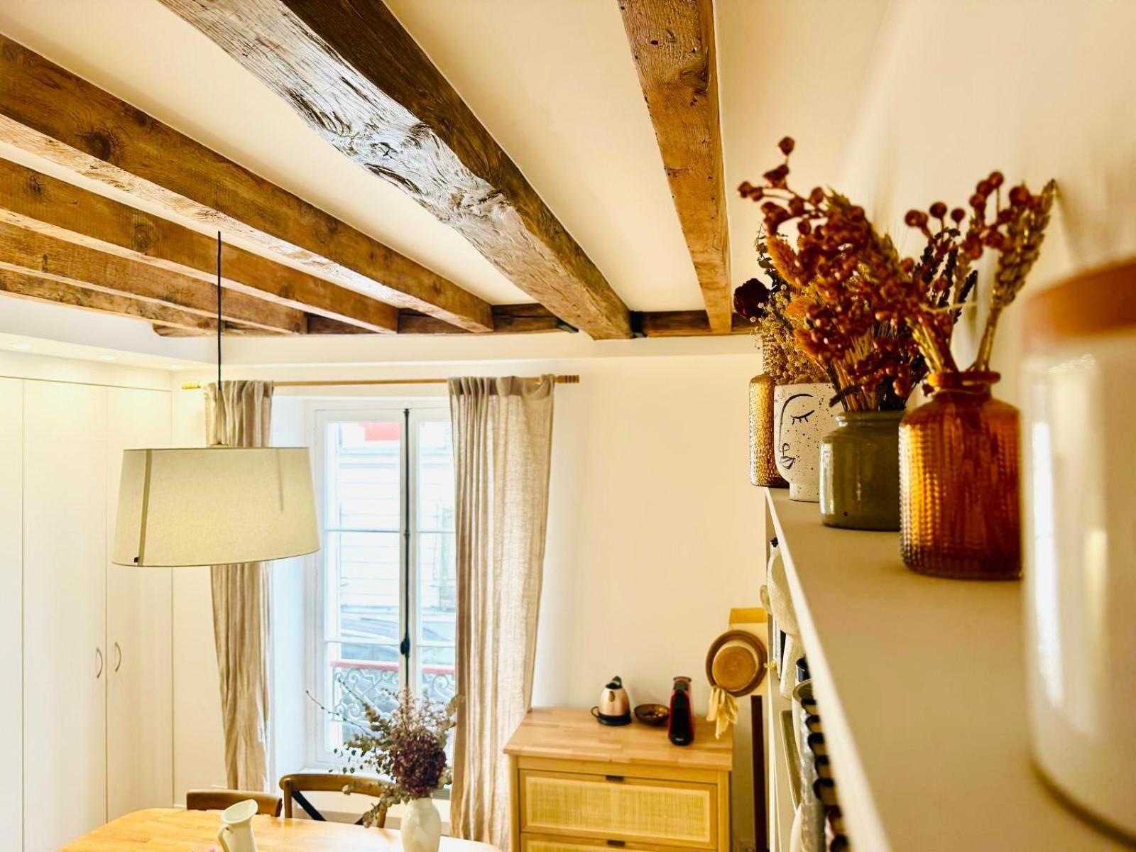Au Coeur De Montmartre! Apartment Paris