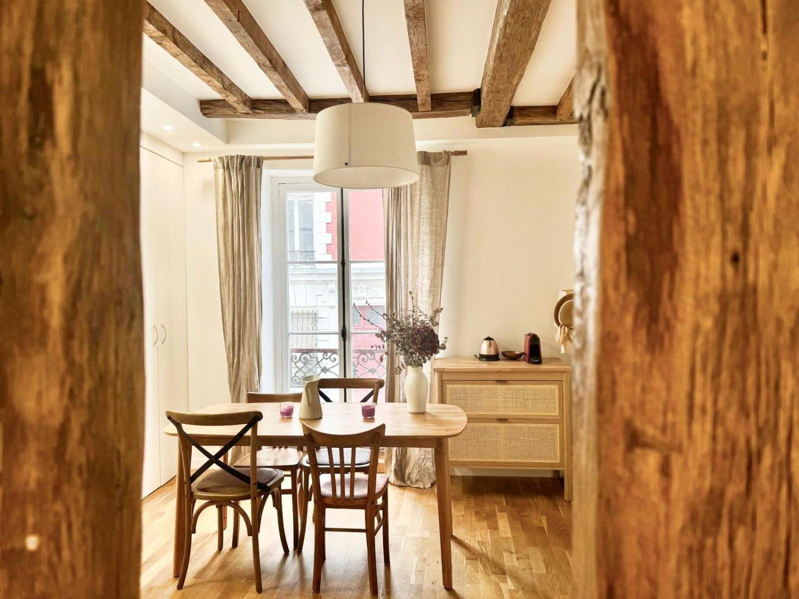 Apartment Au Coeur De Montmartre! *