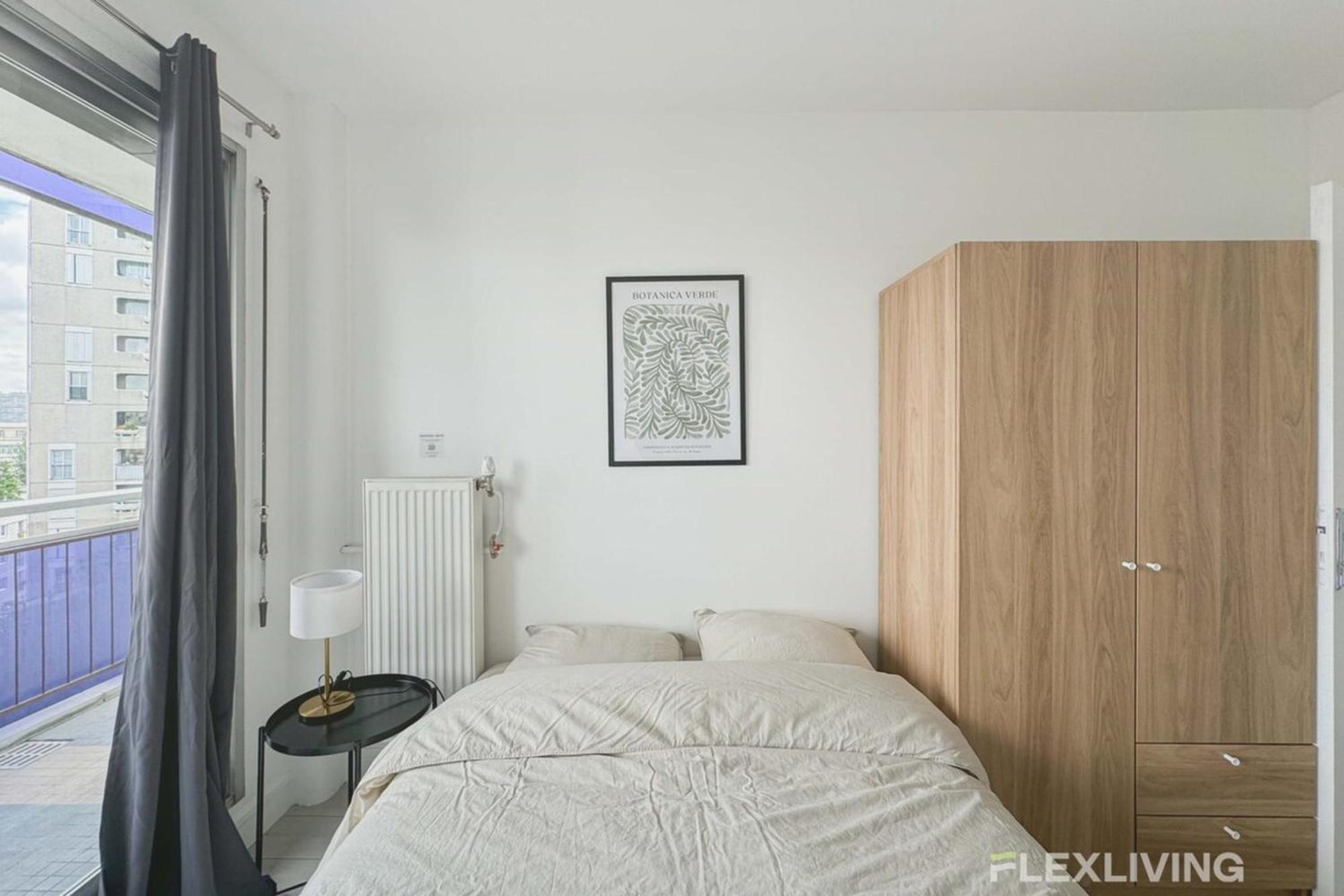 Flexliving - - Mouchez * Paris