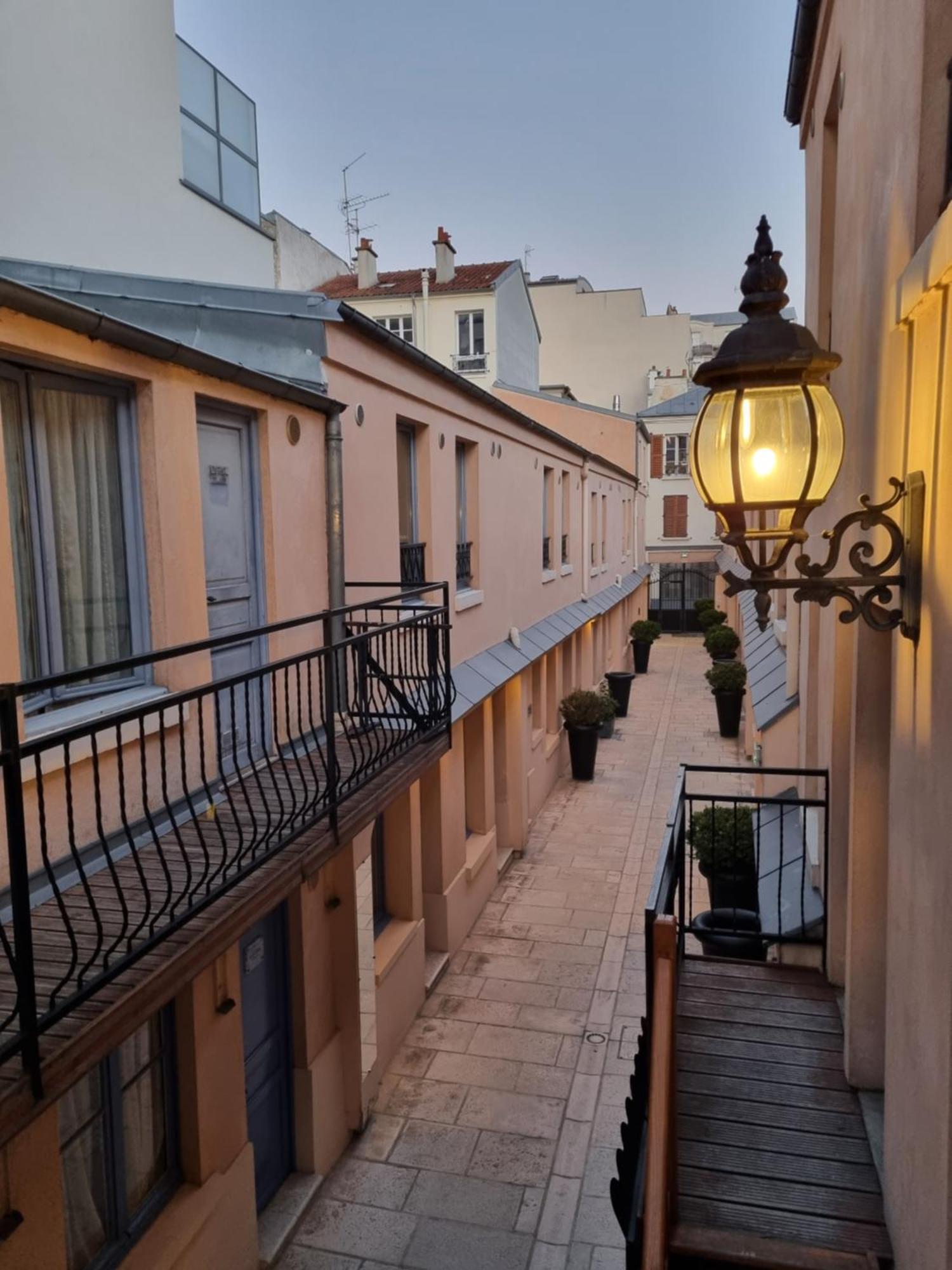 De L'horloge Appart hôtel Paris