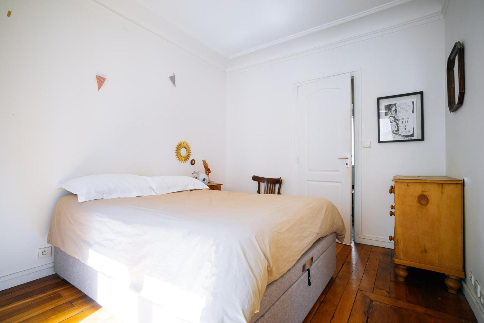 Quirky 1 Bedroom Flat In * Paris