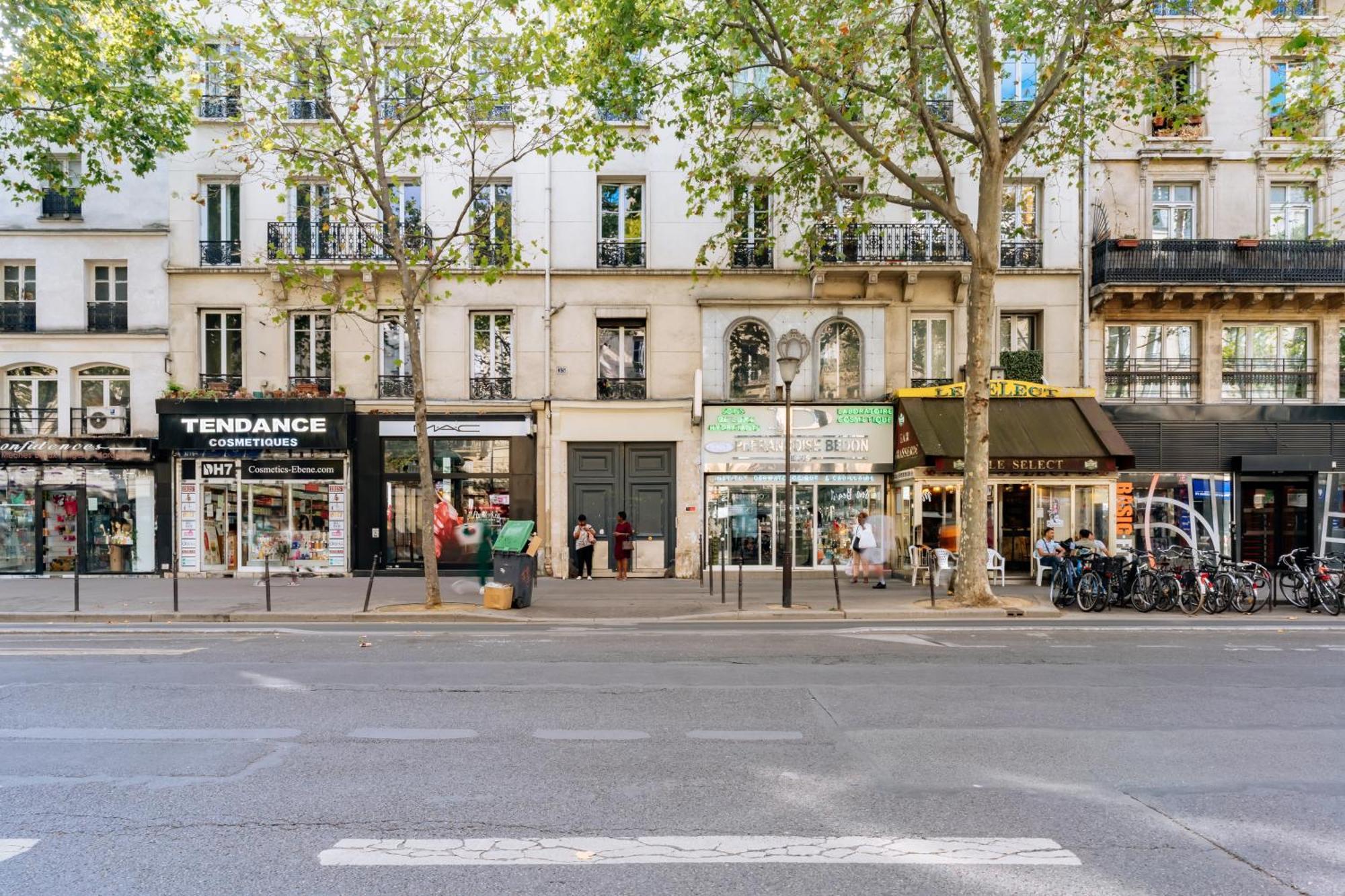 Welcoming 1 Bedroom In Apartment Paris