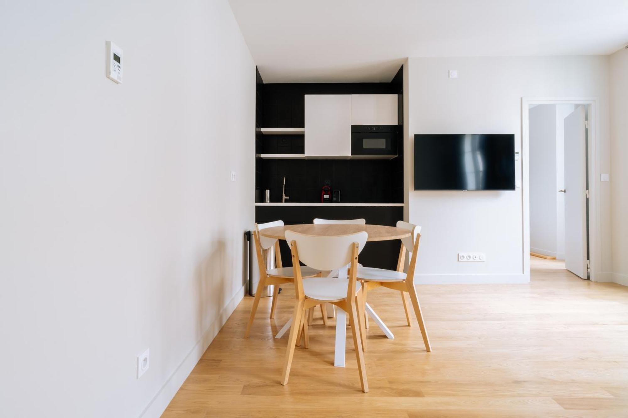Appartement Welcoming 1 Bedroom In *