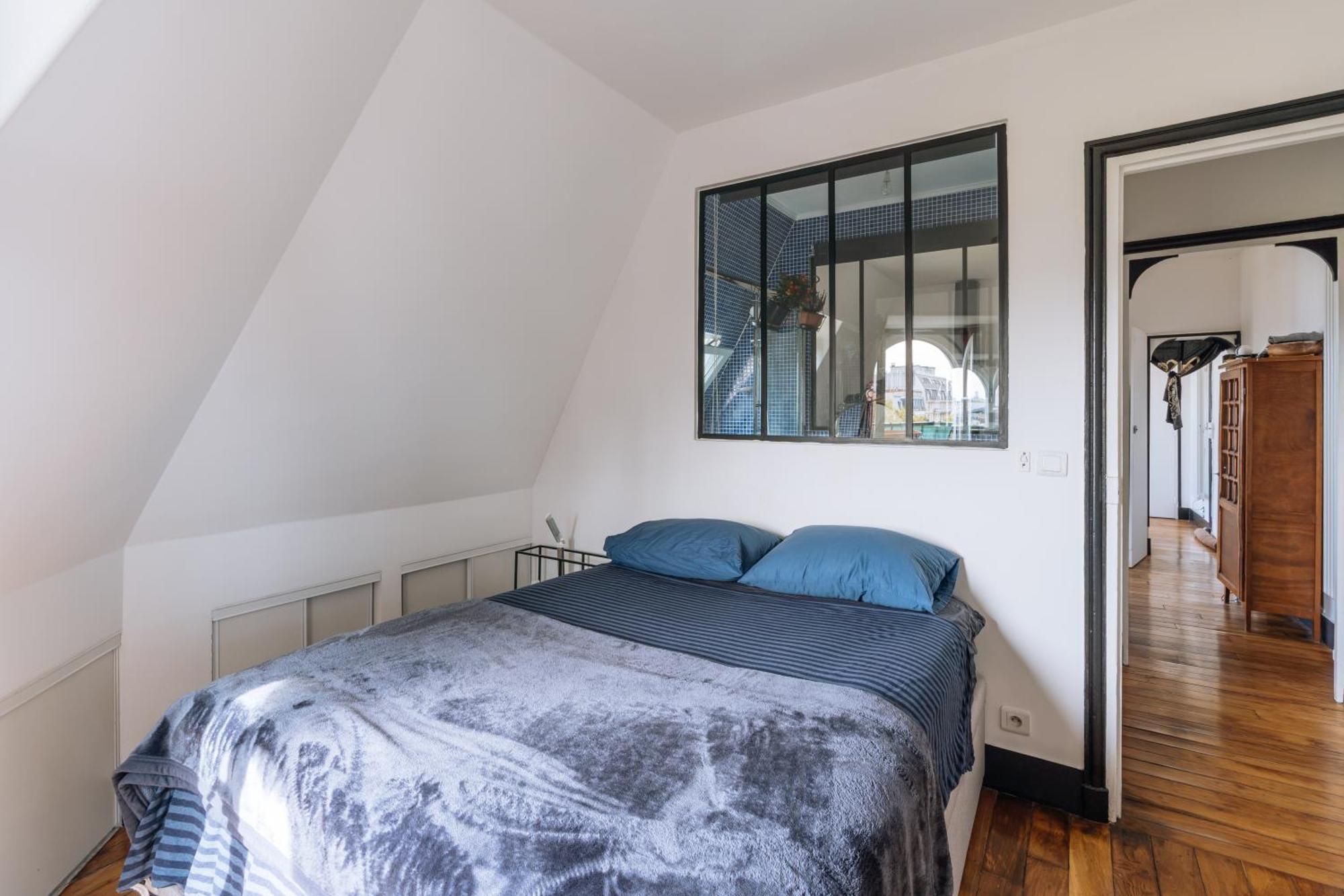 Amazing View 2bd Montmartre! Apartment