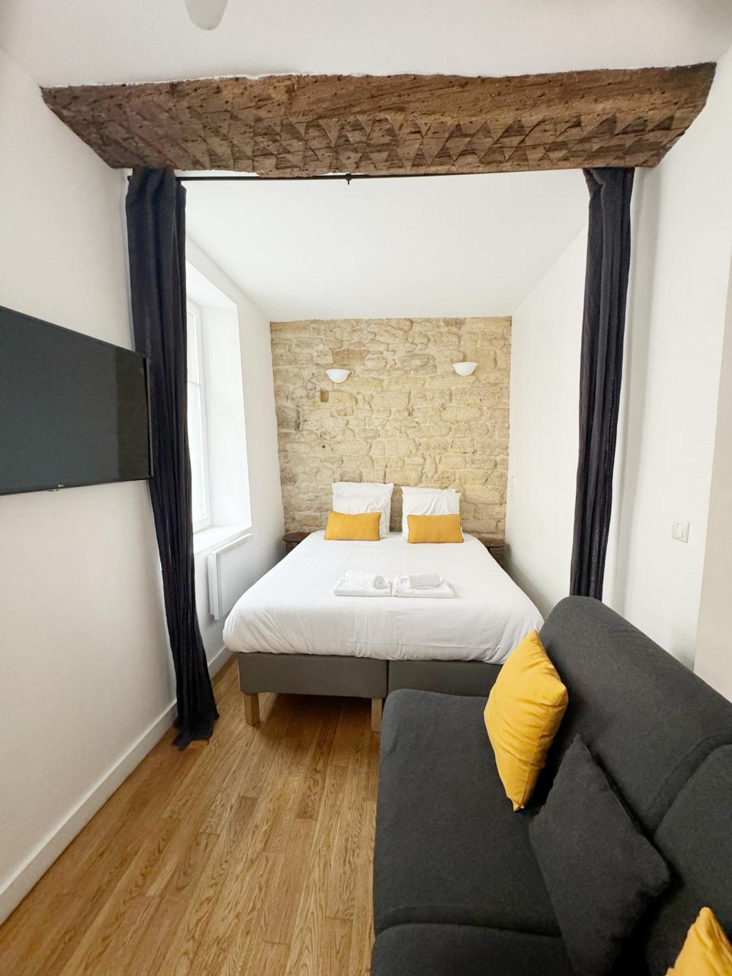 Appartement Du Lion/ac Historic Flat, Marais, 4-5 Guests *
