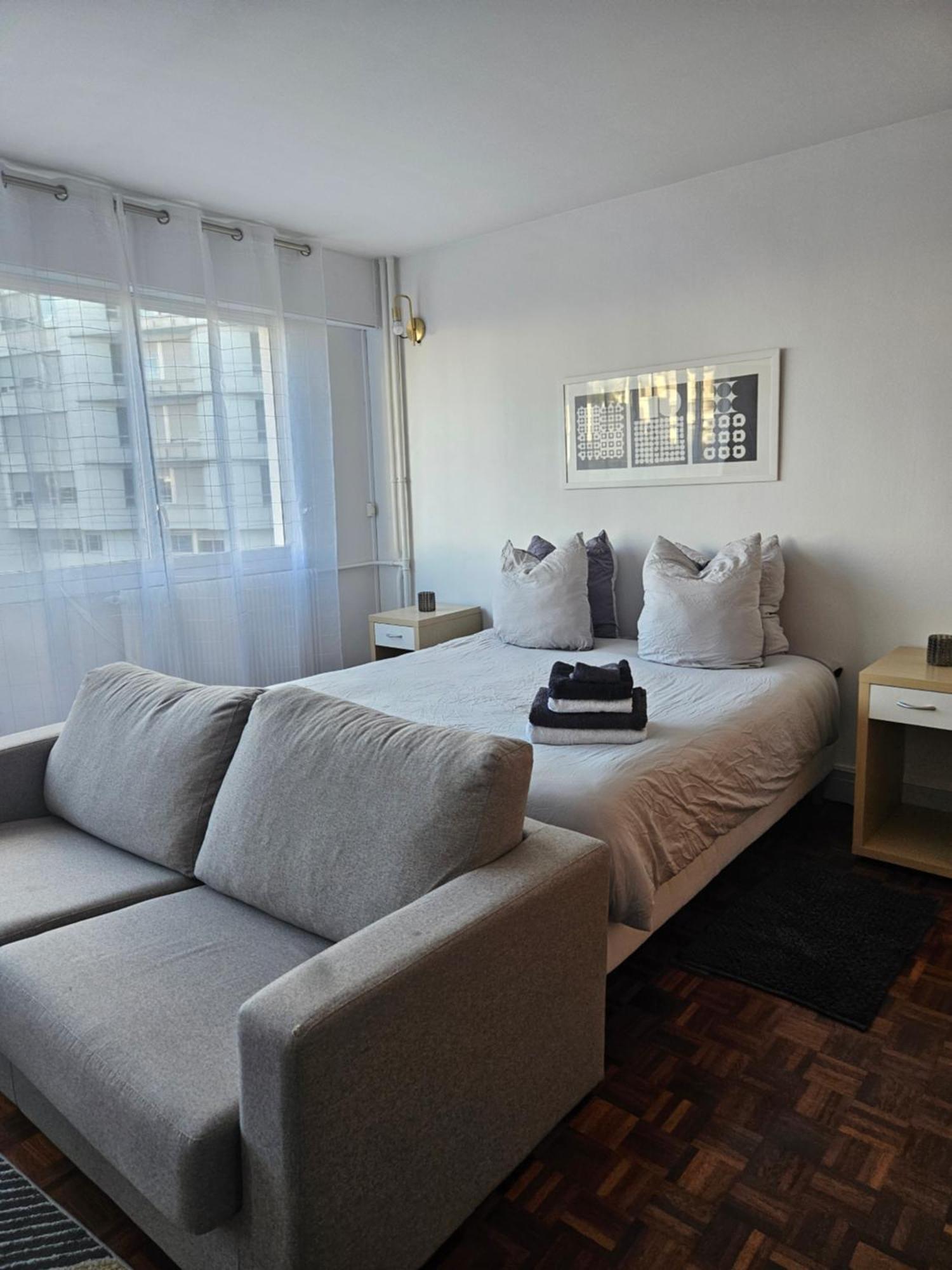 Tour Eiffel Appartement *