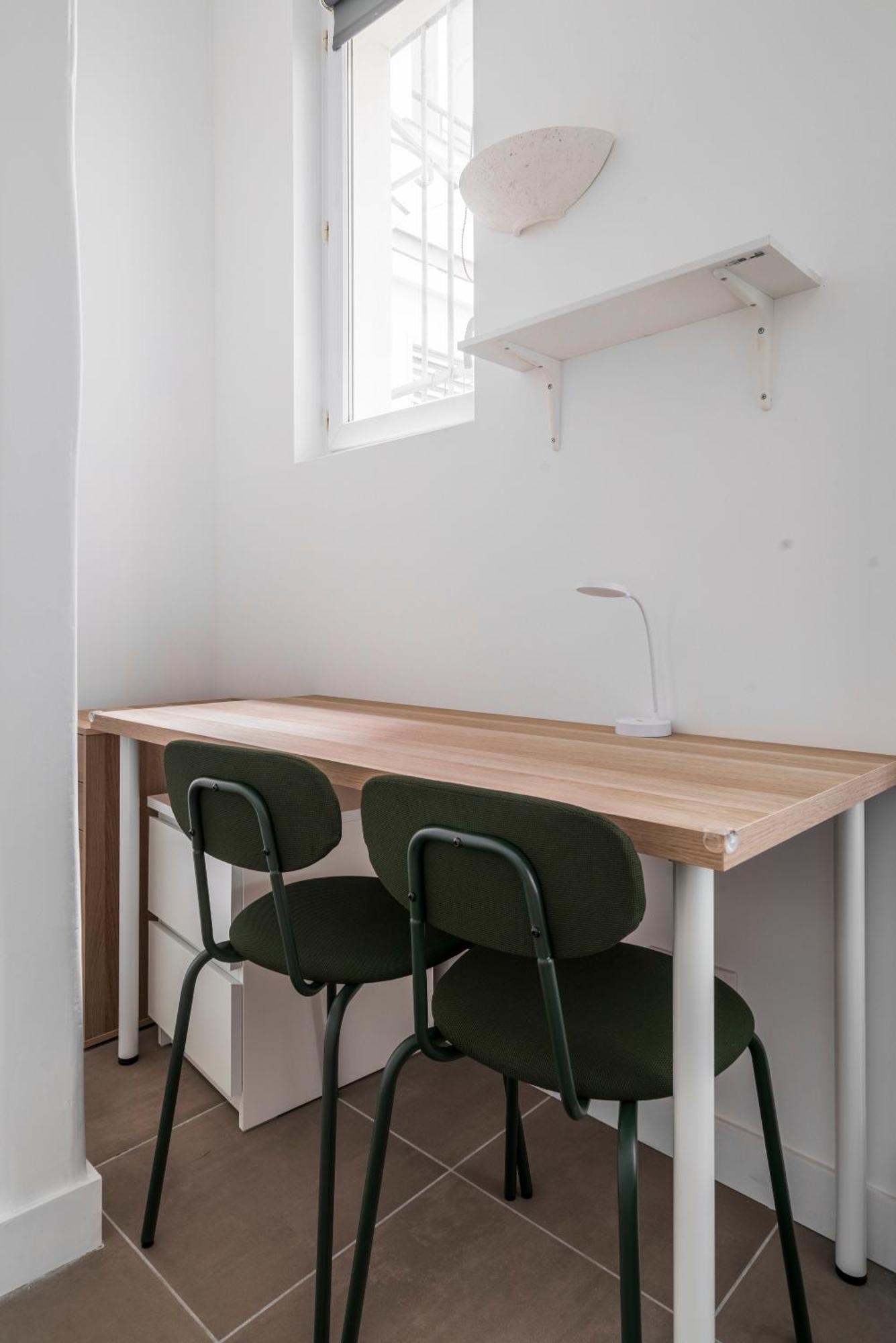 Merryland Chatelet Apartment