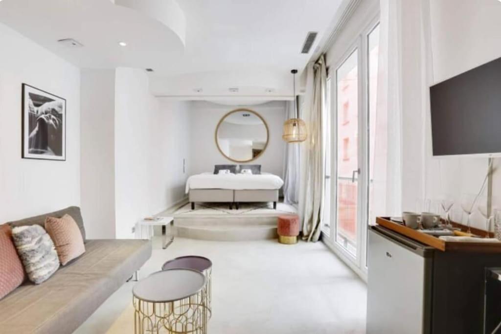 Inn Magnifique Parisien - Marais