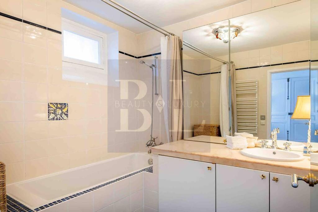 Dauphine Saint Germain 6th Arr 2bedrooms Apartment *