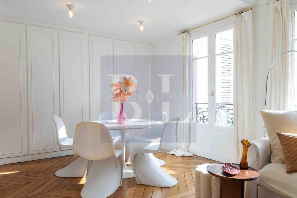 Apartment Dauphine Saint Germain 6th Arr 2bedrooms Paris