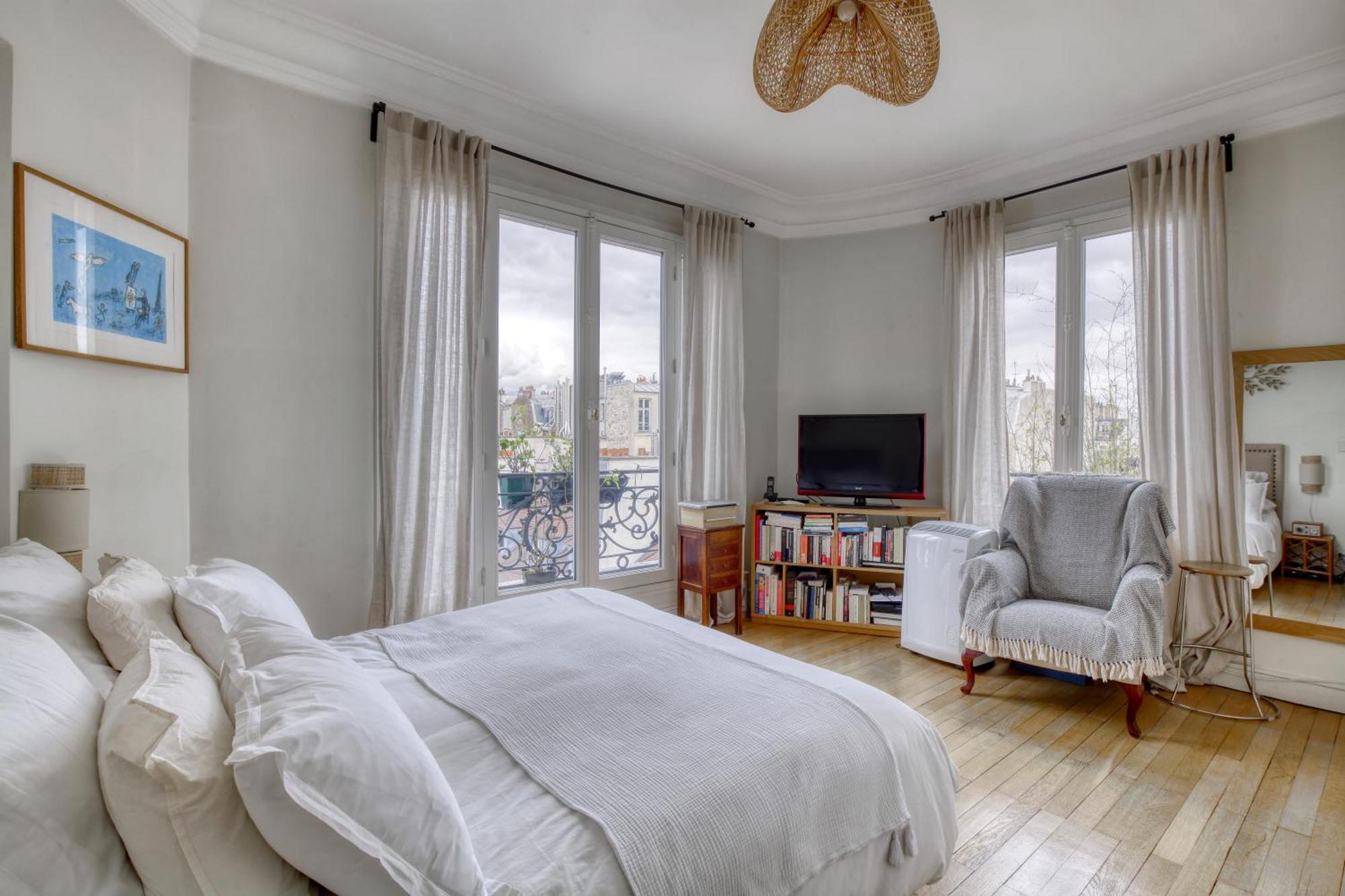 Apartment 3 Marais 4