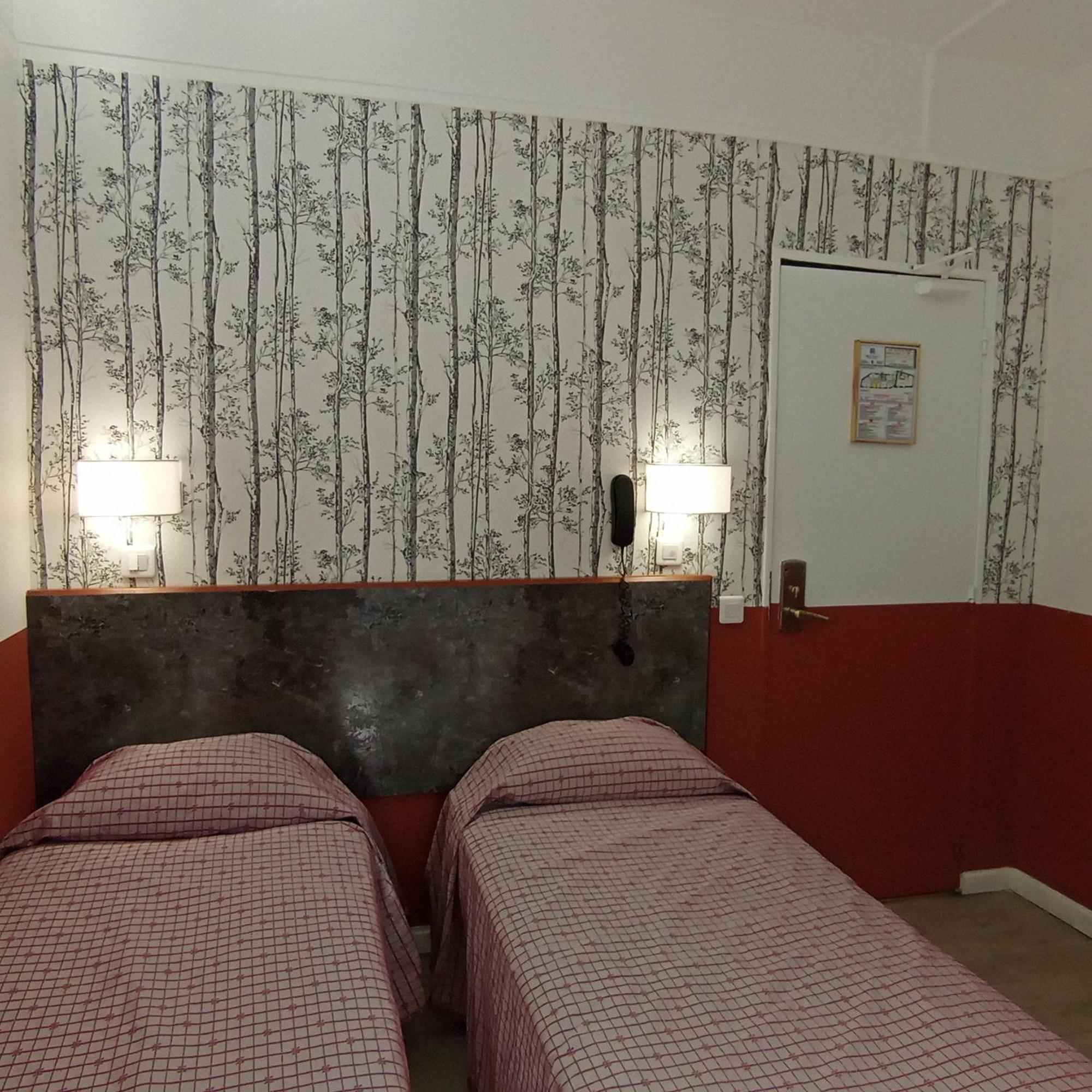 Caulaincourt Montmartre By Hiphophostels Hostel Paris