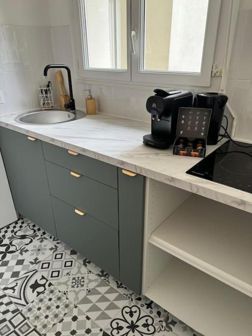 Luxe Chic Aux Buttes-aux-cailles A 5min Du Metro, Parking Prive Disponible Paris