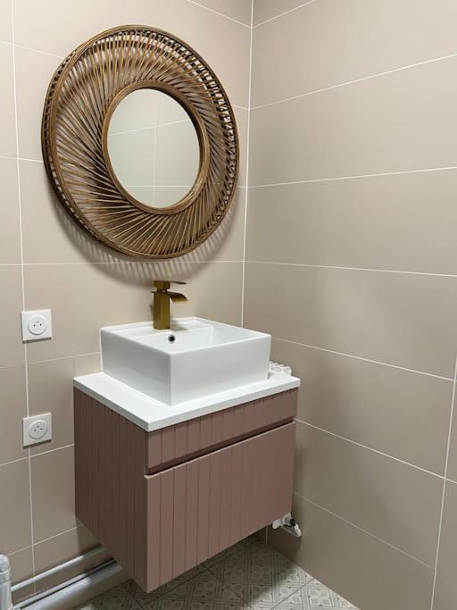 Luxe Chic Aux Buttes-aux-cailles A 5min Du Metro, Parking Prive Disponible * Paris
