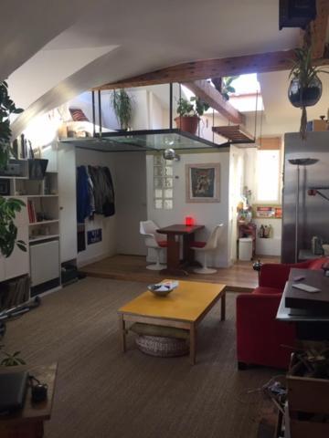 Location 11 Appartement *