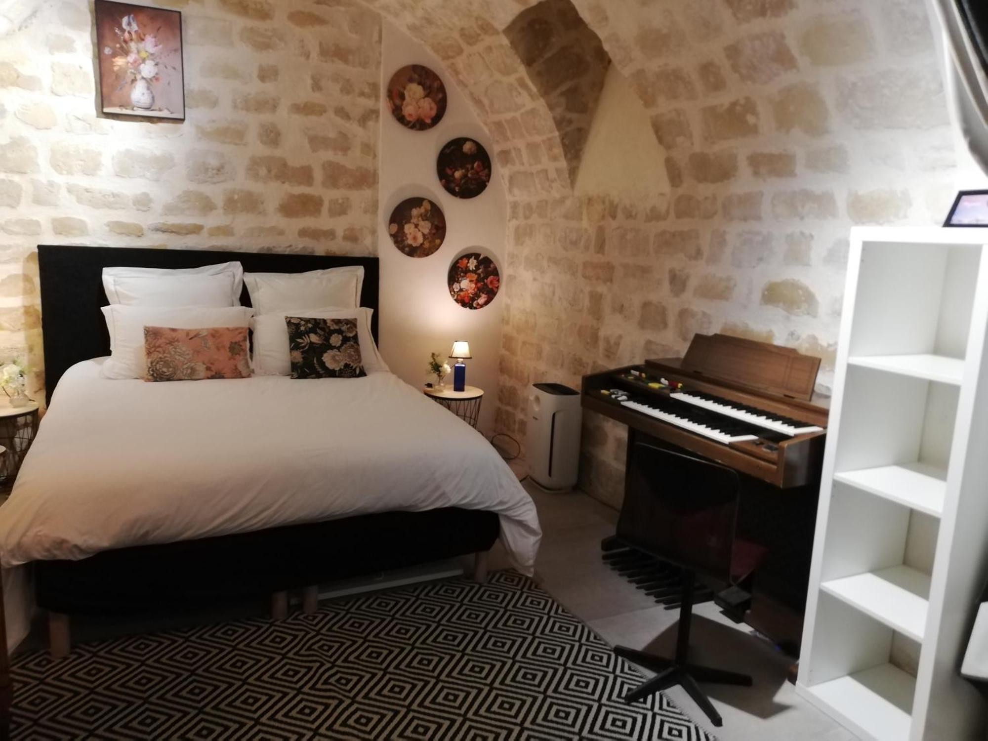 Apartment Les Freres Montgolfier - Le Marais - 80 M2 *