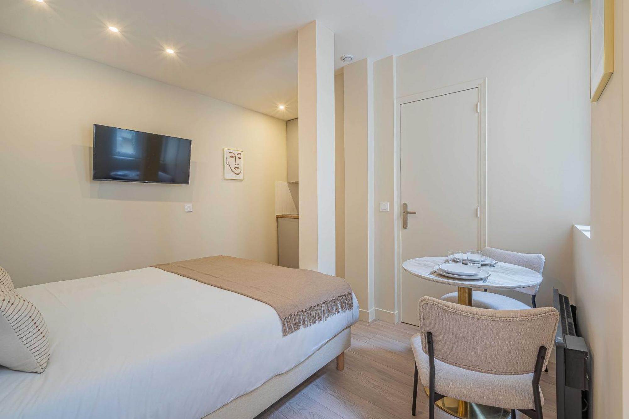 Bon Marche Apartment *
